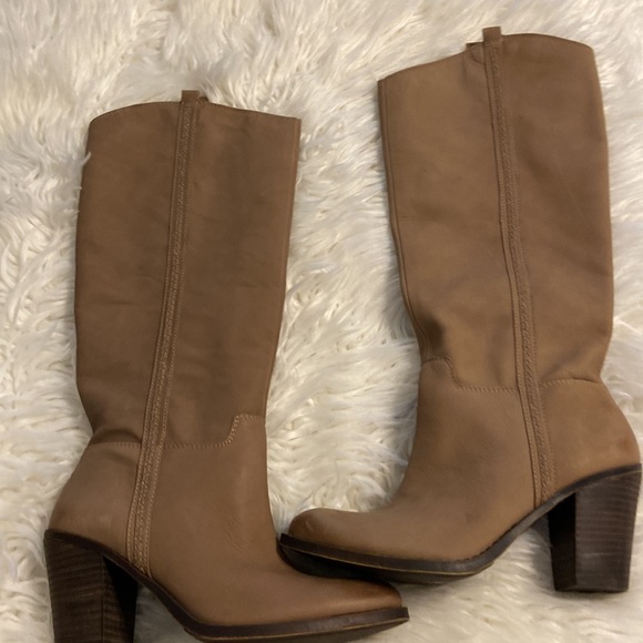 Lucky 🍀 Brand Knee Boots size 8M with heels 3” excellent condition BNWOT - Picture 16 of 16